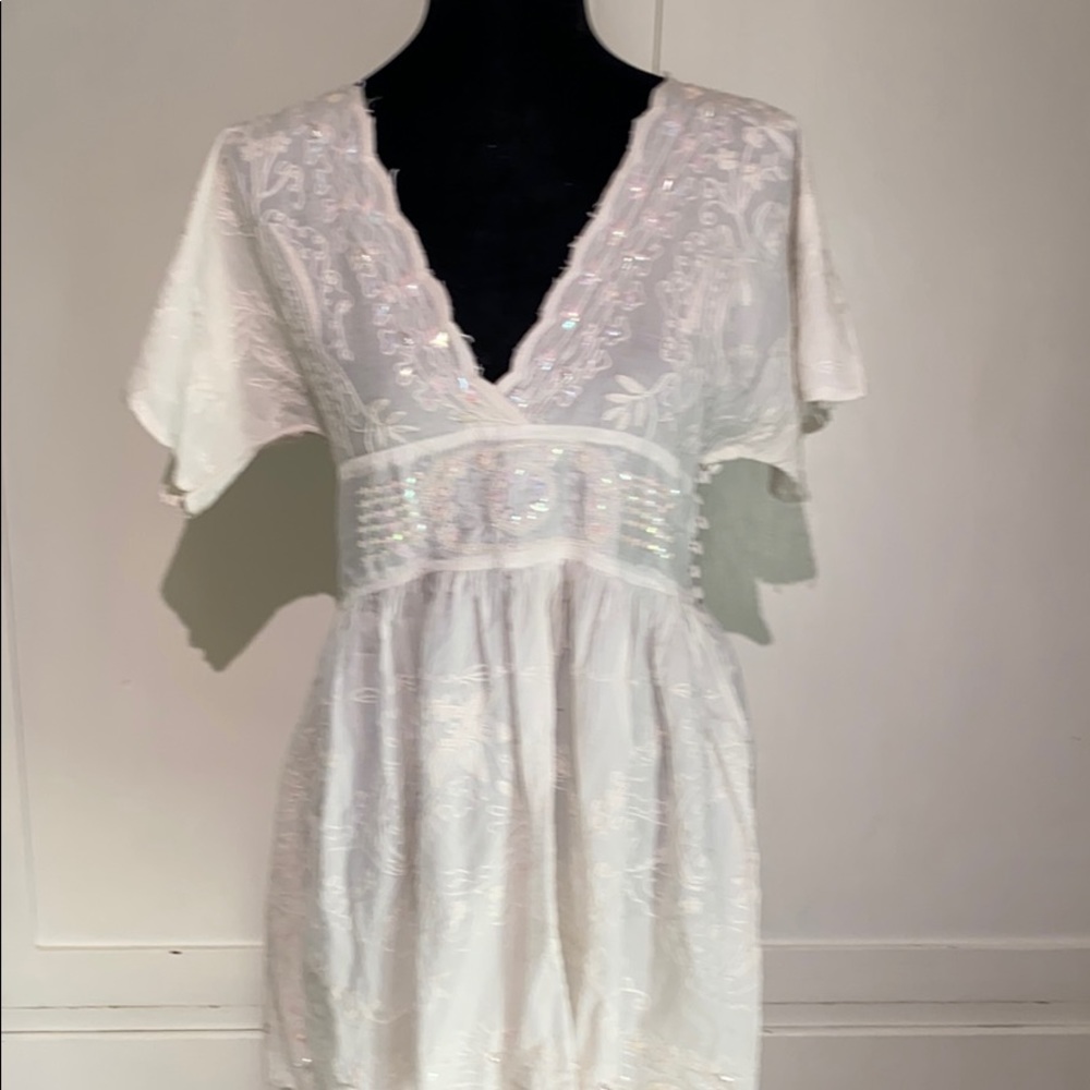 White Blouse with A/B Sequins/Pearls SzM by Flower